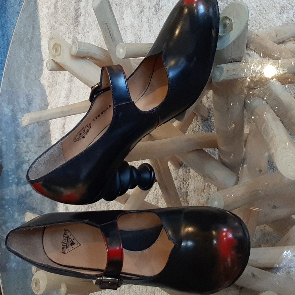 Fluevog size 9.5 Rockstar Moonstone Mary Jane